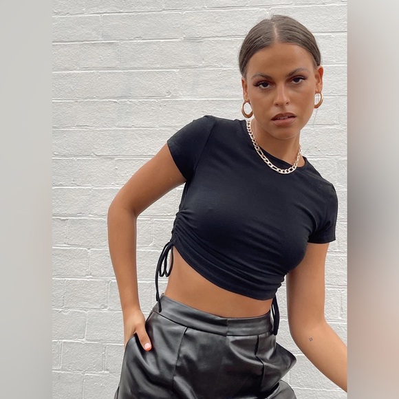 Princess Polly Tops - Evant Tee Black